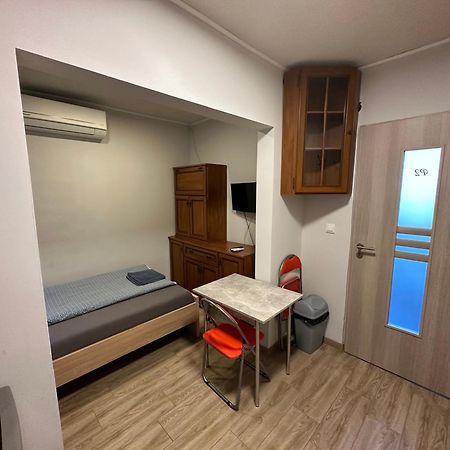 Beregi Apartman Tiszaújváros Exterior foto