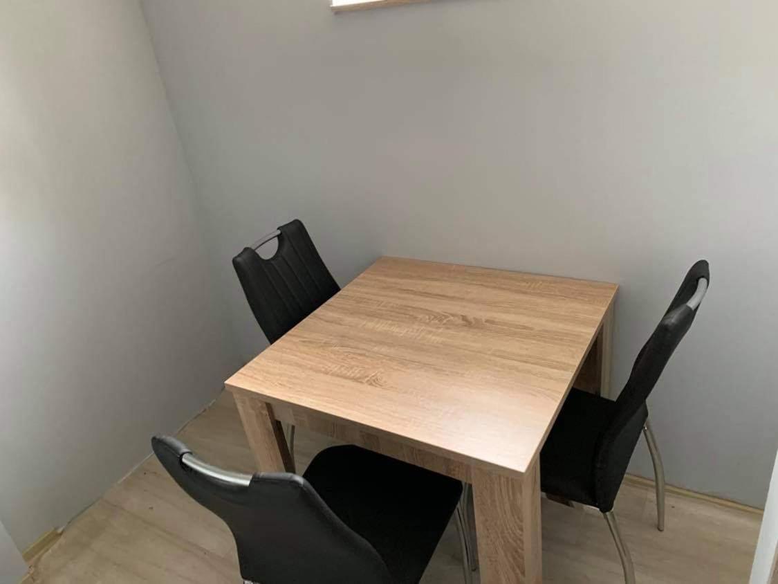 Beregi Apartman Tiszaújváros Exterior foto