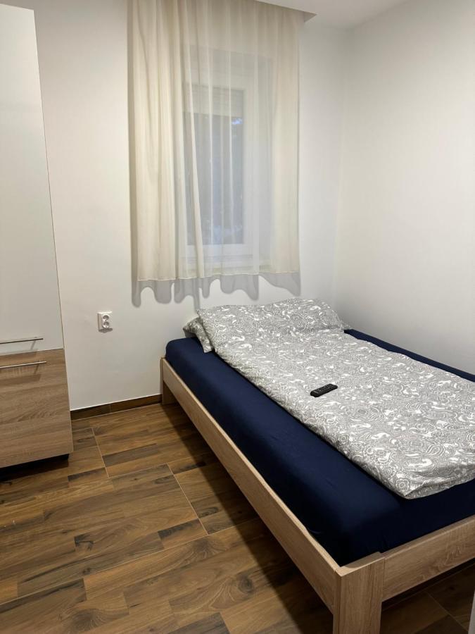 Beregi Apartman Tiszaújváros Exterior foto