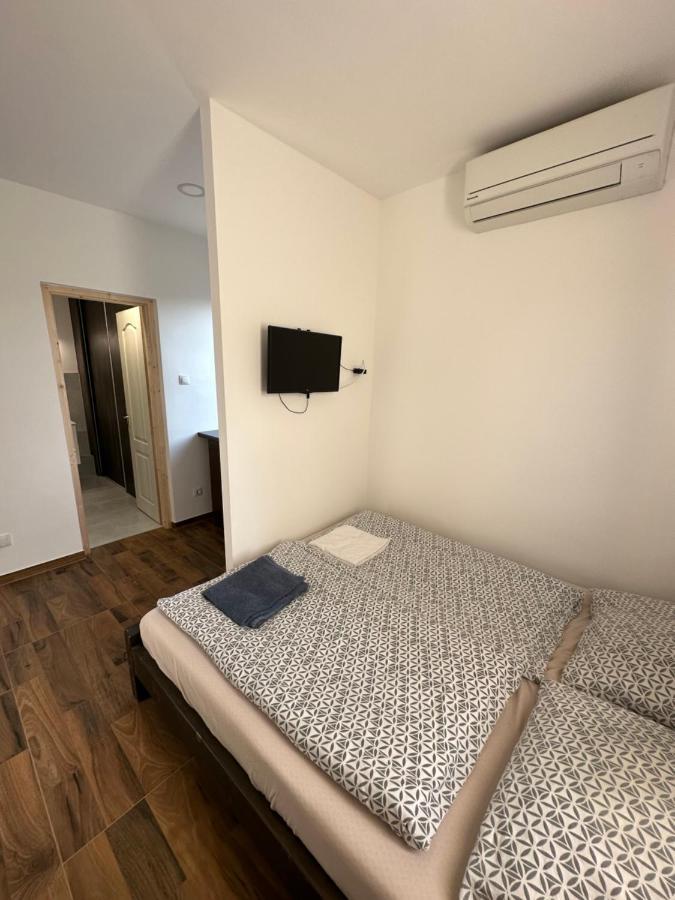 Beregi Apartman Tiszaújváros Exterior foto